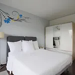 Appartement Ponthieu - Hala Paris